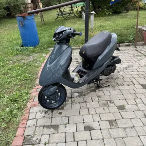 Скутир 50 кубів..