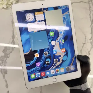 Чудовий iPad 5 Gold 32GB Wi-Fi 98%АКБ (Магазин Гарантія)