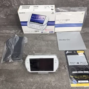 Портативна консоль SONY PSP GO White pearl як НОВА
