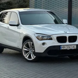 BMW X1 2011 г 2.0