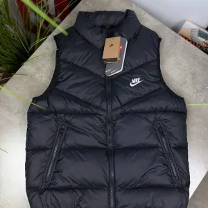 Чоловіча безрукавка Nike