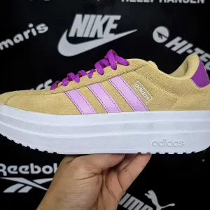 Жіночі замшеві кросівки Adidas VL Court Bold(СТОК-Оригінал)Розмір 39⅓-25см
