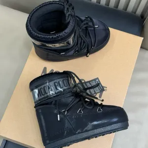 Чоботи снігоходи мунбути Moon Boot зимние сапоги