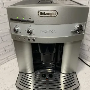 Кавомашина Delonghi Magnifica ECO з Німеччини