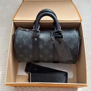 Сумка Louis Vuitton Keepall Bandouliere 25 люкс
