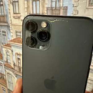 Продам недорого суперовий Iphone 11Pro на 64Gb