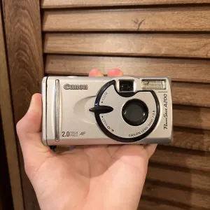 Вінтажний фотоапарат Canon PowerShot A200 (2002 р., CCD, комплект)⁠ чудовий стан!