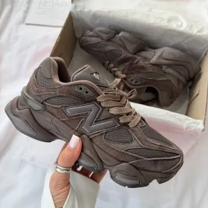 New Balance 9060 Chocolate жіночі кросівки ню беланс 9060