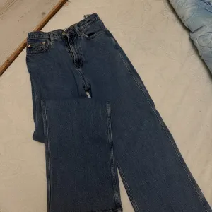 Оригінальні джинси Tommy Jeans Claire High Wide