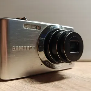 Цифровий компактний фотоапарат Samsung PL80