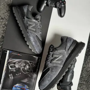 Чоловічі кросівки нью беланс New Balance 574 Classic GTX Dark Grey Black [41-46]