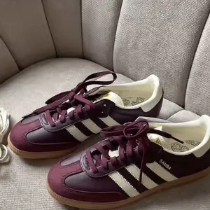 Adidas Samba OG Maroon жіночі кросівки адідас самба бордові шкіряні