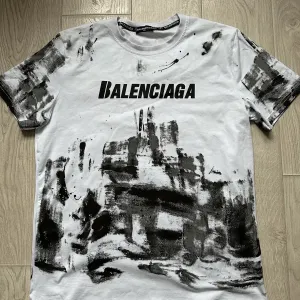 Продам чоловічу футболку Balenciaga