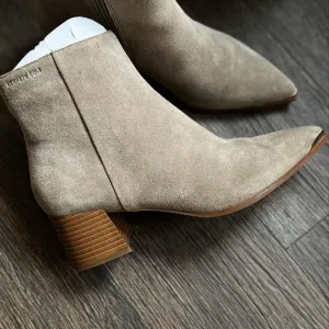 Ботинки черевики  замшеві козаки казаки Kenneth Cole