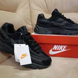 Чоловічі кросівки Nike Initiator (36-46 розмір) 2 кольори