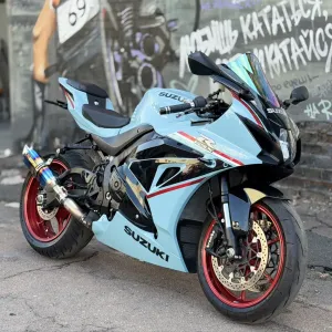 Мотоцикл Suzuki GSX R1000 2024 рік