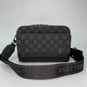 Сумка чоловіча Louis Vuitton, LV, луи витон, луї віттон. Кроссбоди / Мессенджер / Монограмм /Мужская сумка через плече Луи Витон. Люкс. Турция