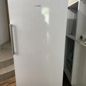 Морозильная камера Siemens GS51NAWCV 290 л. No  Frost Німеччина магаз Технодом