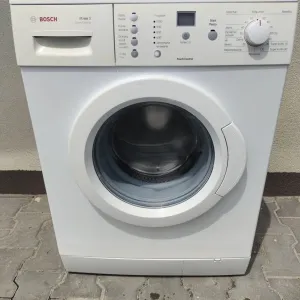 Пральна машина BOSCH з Європи.5  кг. Вузька 40 см