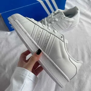 Adidas Superstar White кеди жіночі Адідас суперстар білі кросівки
