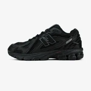 Мужские кроссовки New Balance 1906D Protection Pack Black Leather.
