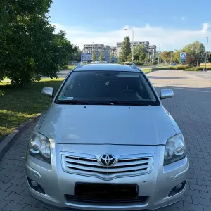 Продам toyota avensis
