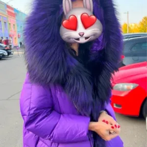 Роскошный куртка пуховик оверсайз с густым натуральным мехом  Max Mara