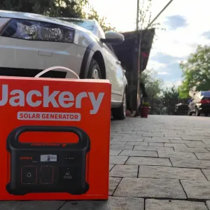 Продам Jackery Explorer 240EU – портативна зарядна станція 240 Wh