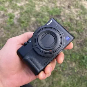 Sony rx100 mark 2 цифрова компактна мильниця камера powershot g7x