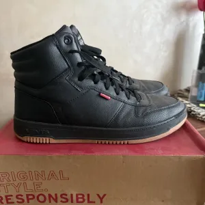 Черевики Levis 46 розміру