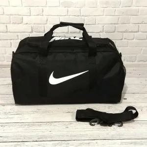 Спортивная дорожная черная сумка Nike / сумка мужская в спортзал