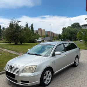 Продам toyota avensis