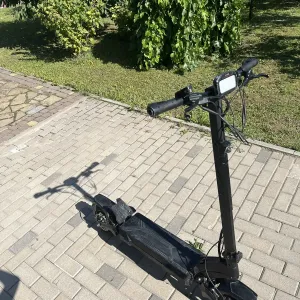 Елекктросамокат apex