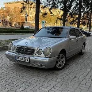Mercedes-Benz  газ-бензин