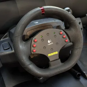 Logitech MOMO Racing Force PC