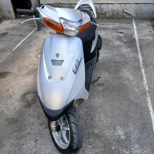 Продам хороший скутерок , ракета ,