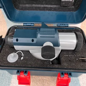 Bosch Professional GOL 26 D Оптичний нівелір