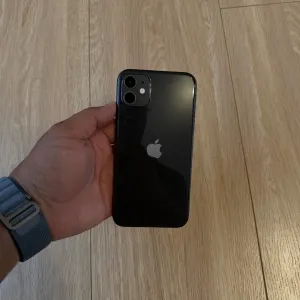 Iphone 11 128gb Neverlock 90%стан батареї