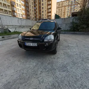 Hyundai Tucson 2,0дизель.