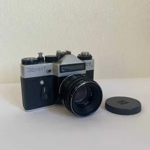 Фотоаппарат Зенит ЕТ и обьектив Helios 44-2 2/58