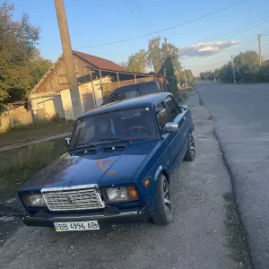Продам ваз 2107