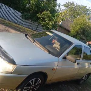Продам гарне авто Ваз 2110 2006 рік бензин