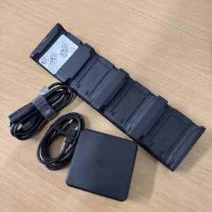 Зарядний хаб DJI Matrice 4 Series Charging Hub + 100w блочок