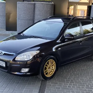 Продам Hyundai i30 в идеальном состоянии 1.6 турбо дизель