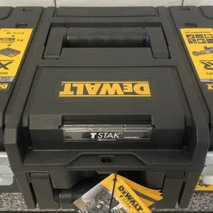 Ящик DeWALT девальт нове. Є різні ящики від різних інструментів пишіть