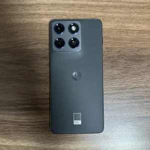 Motorola Edge 70   12/512.   Европа.