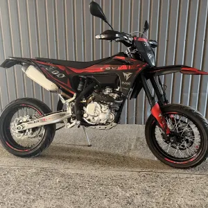 KOVI MAX 300 2026 мотоцикл motard