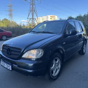Mercedes ML повний привід, автомат. В Києві!