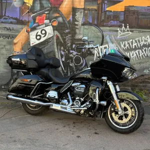 Мотоцикл Harley-Davidson Road Glide Ultra 2017 рік