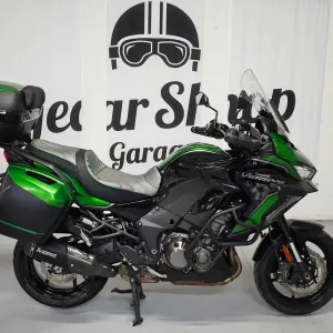 Продаємо Kawasaki Versys1000SE, дорожньо-туристичний мотоцикл.